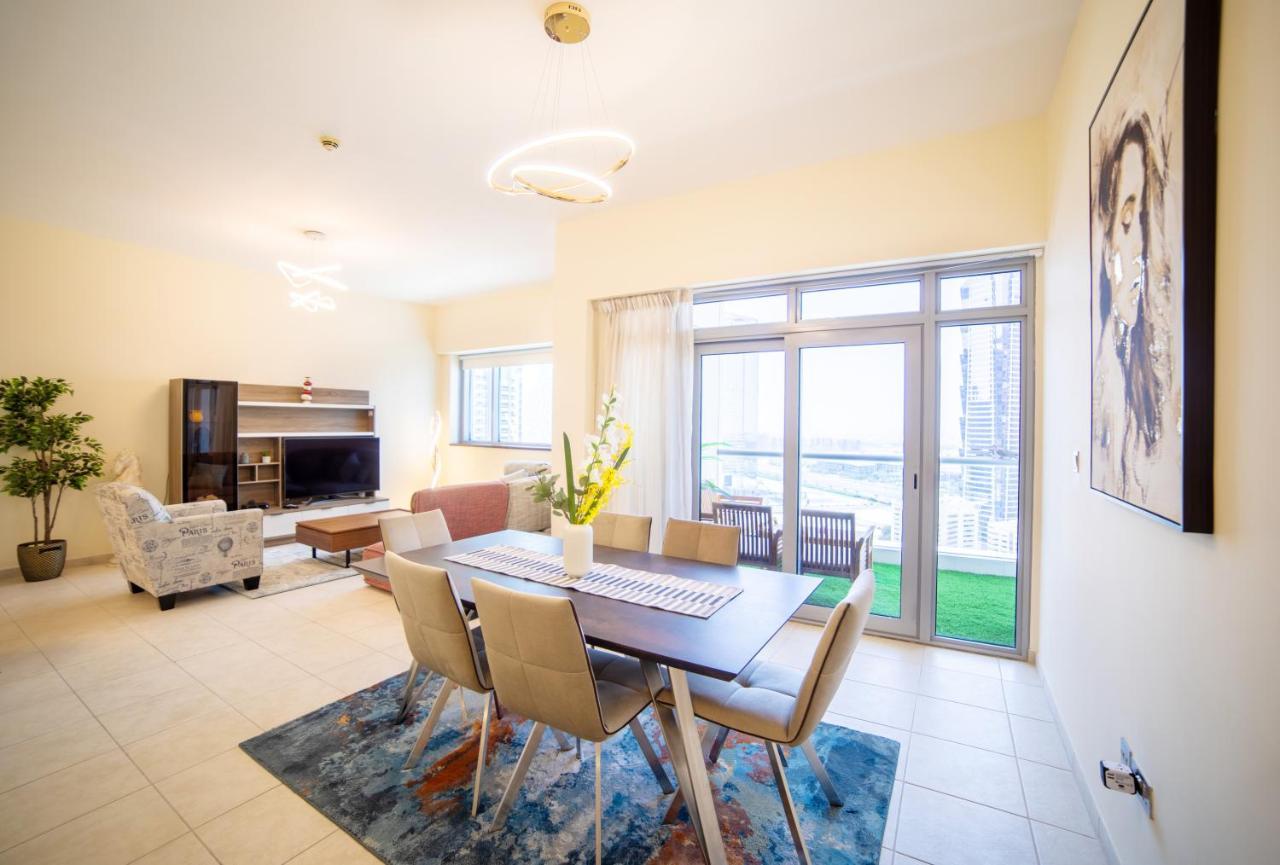 Scenic 2 Bedroom Apartment - Downtown Business Bay 迪拜 外观 照片